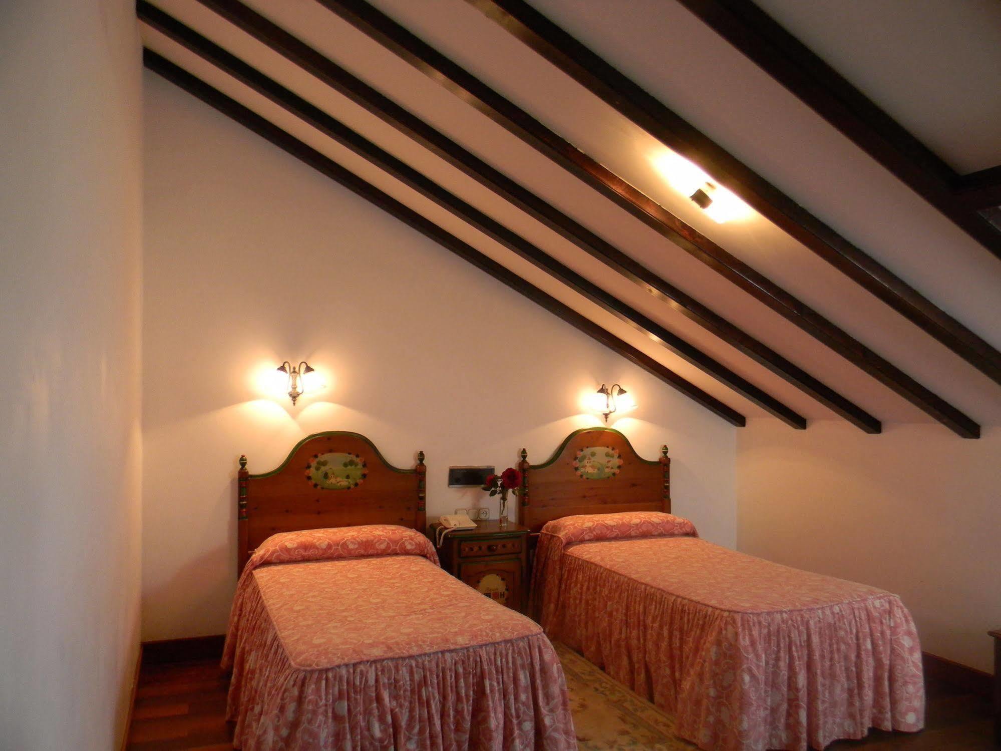 Hotel Pazo Carrasqueira Castrelo  Esterno foto